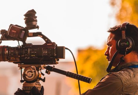 people-3109248_1280_byhitesh0141